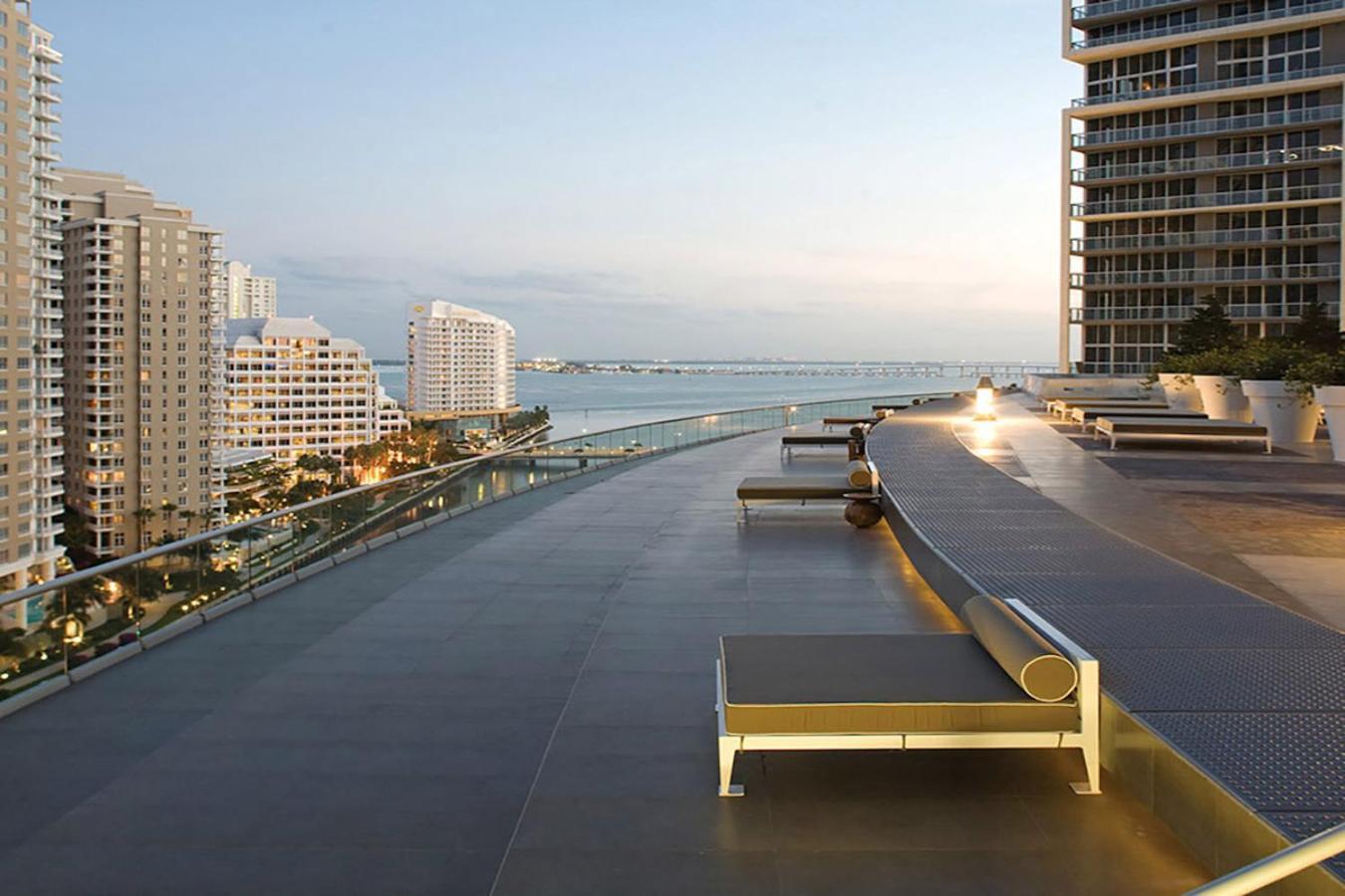 Luxurious Condo At Icon With Views Miami Exteriör bild