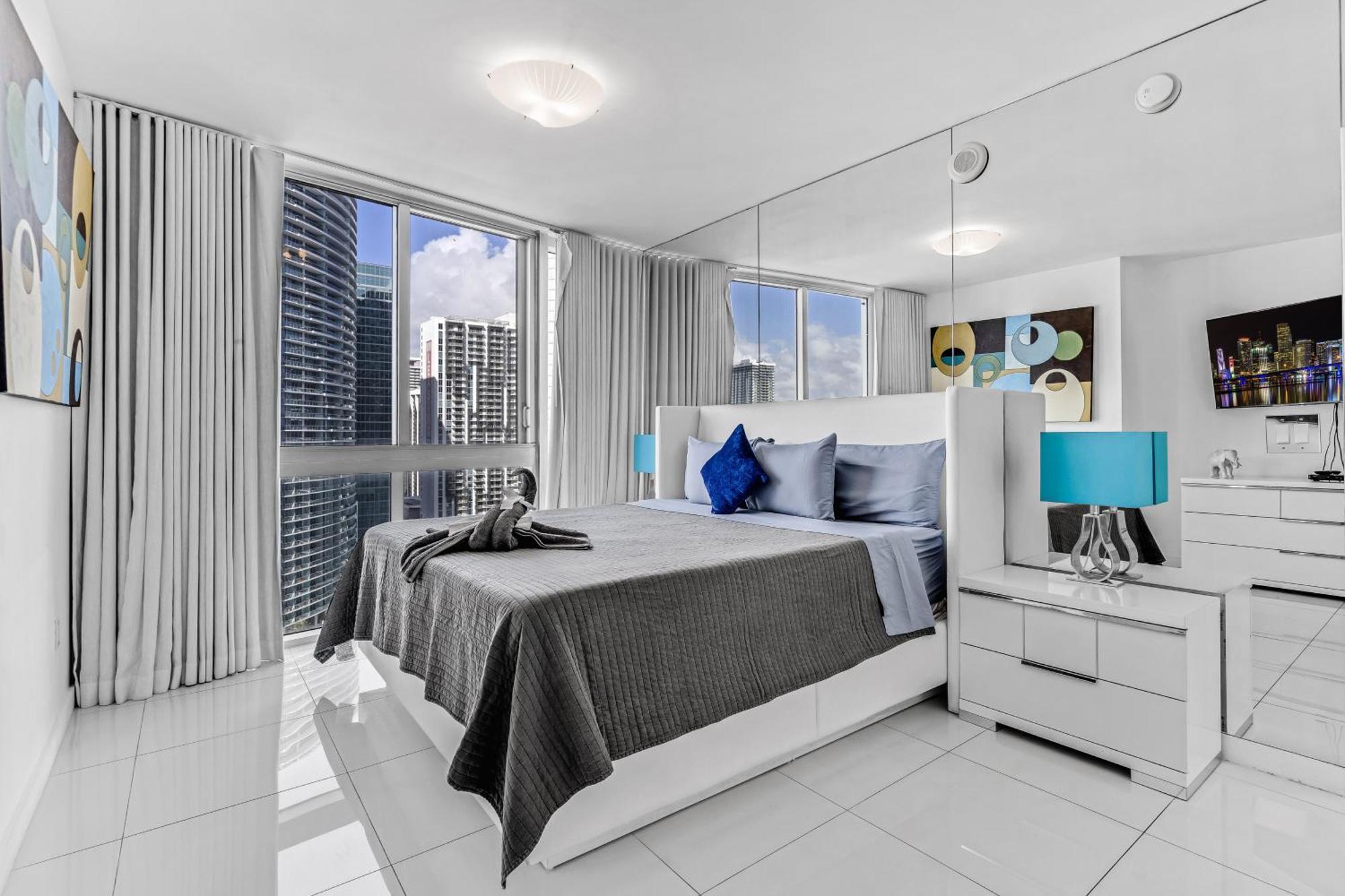 Luxurious Condo At Icon With Views Miami Exteriör bild