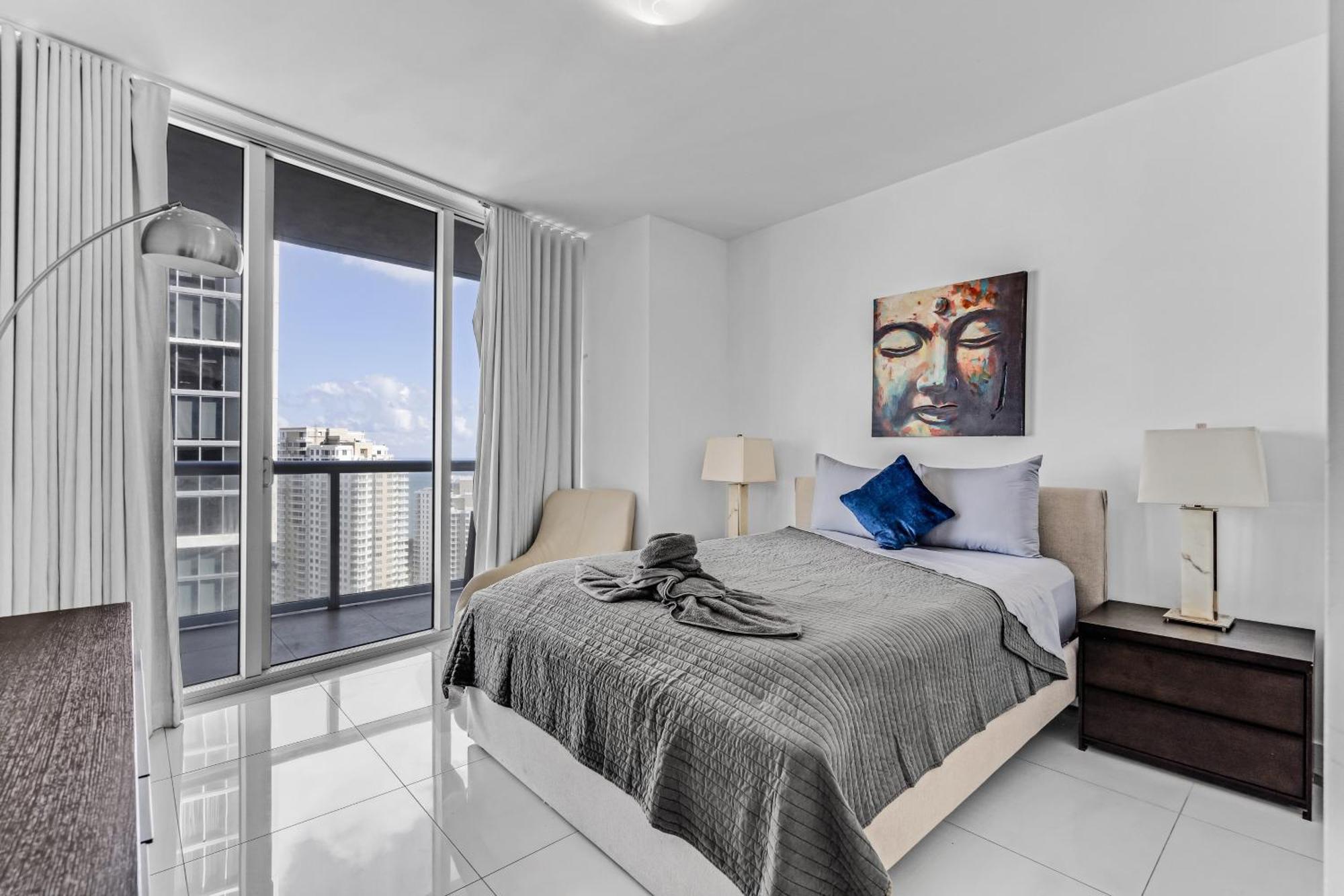Luxurious Condo At Icon With Views Miami Exteriör bild