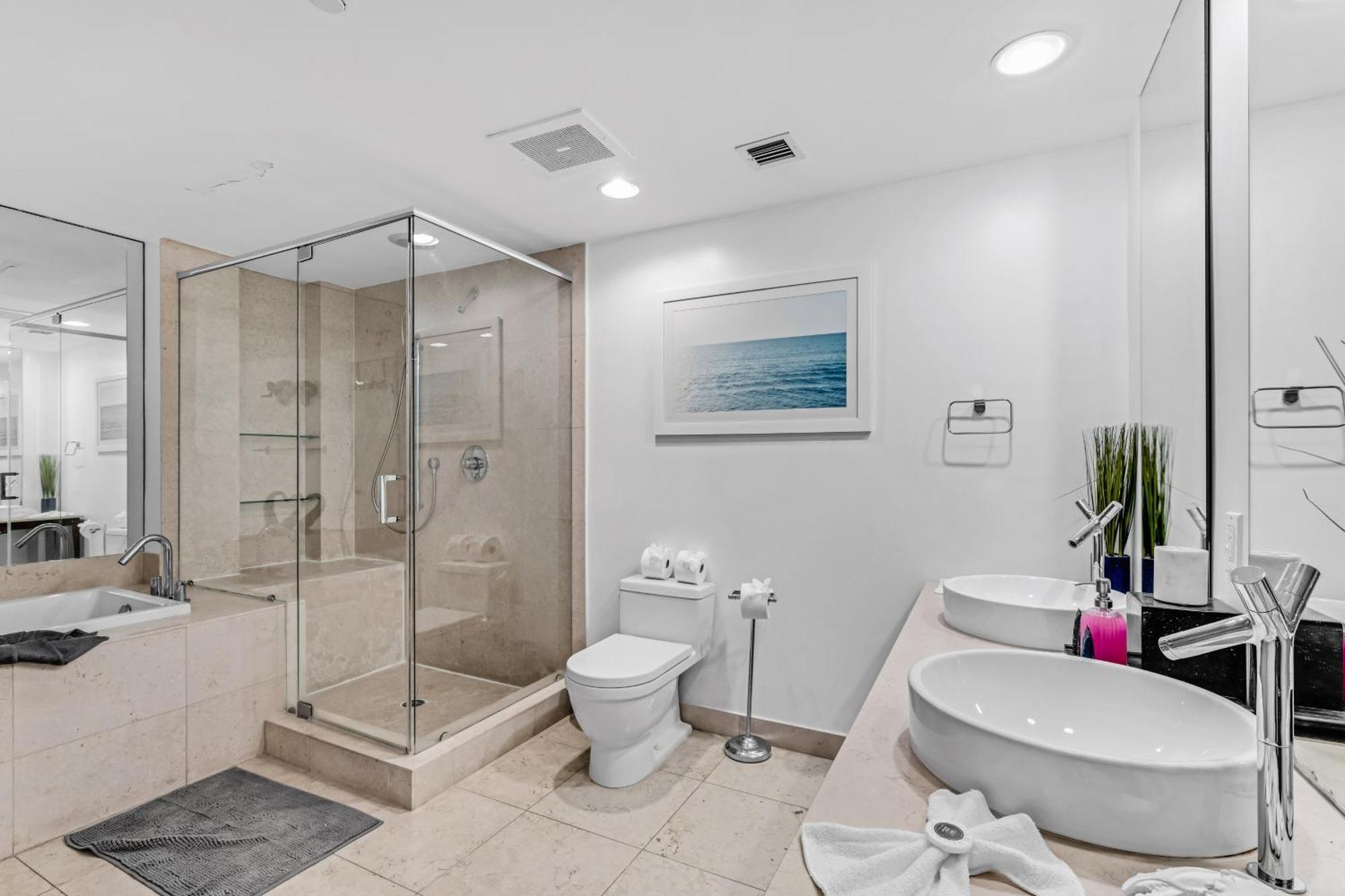 Luxurious Condo At Icon With Views Miami Exteriör bild