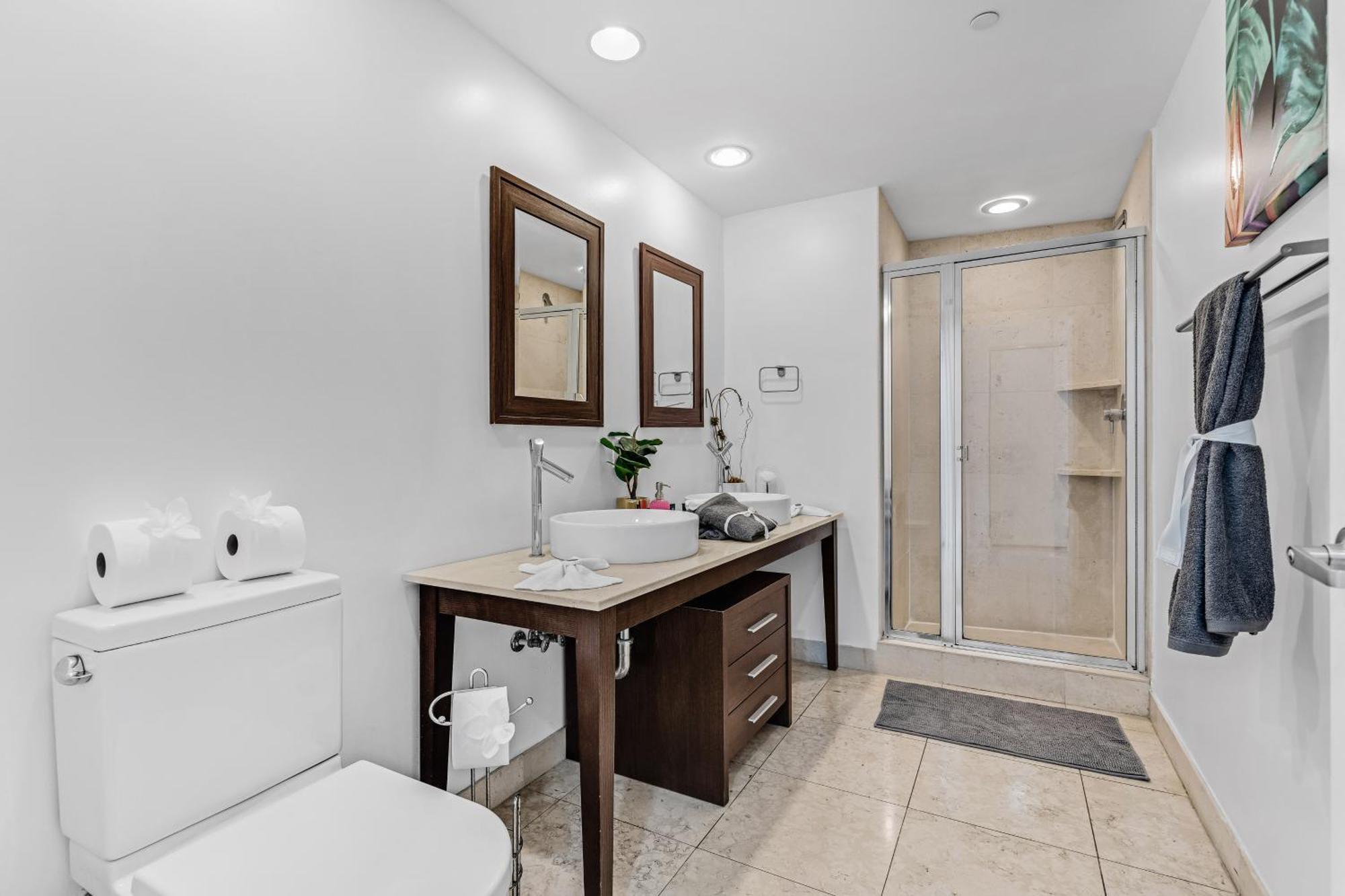 Luxurious Condo At Icon With Views Miami Exteriör bild