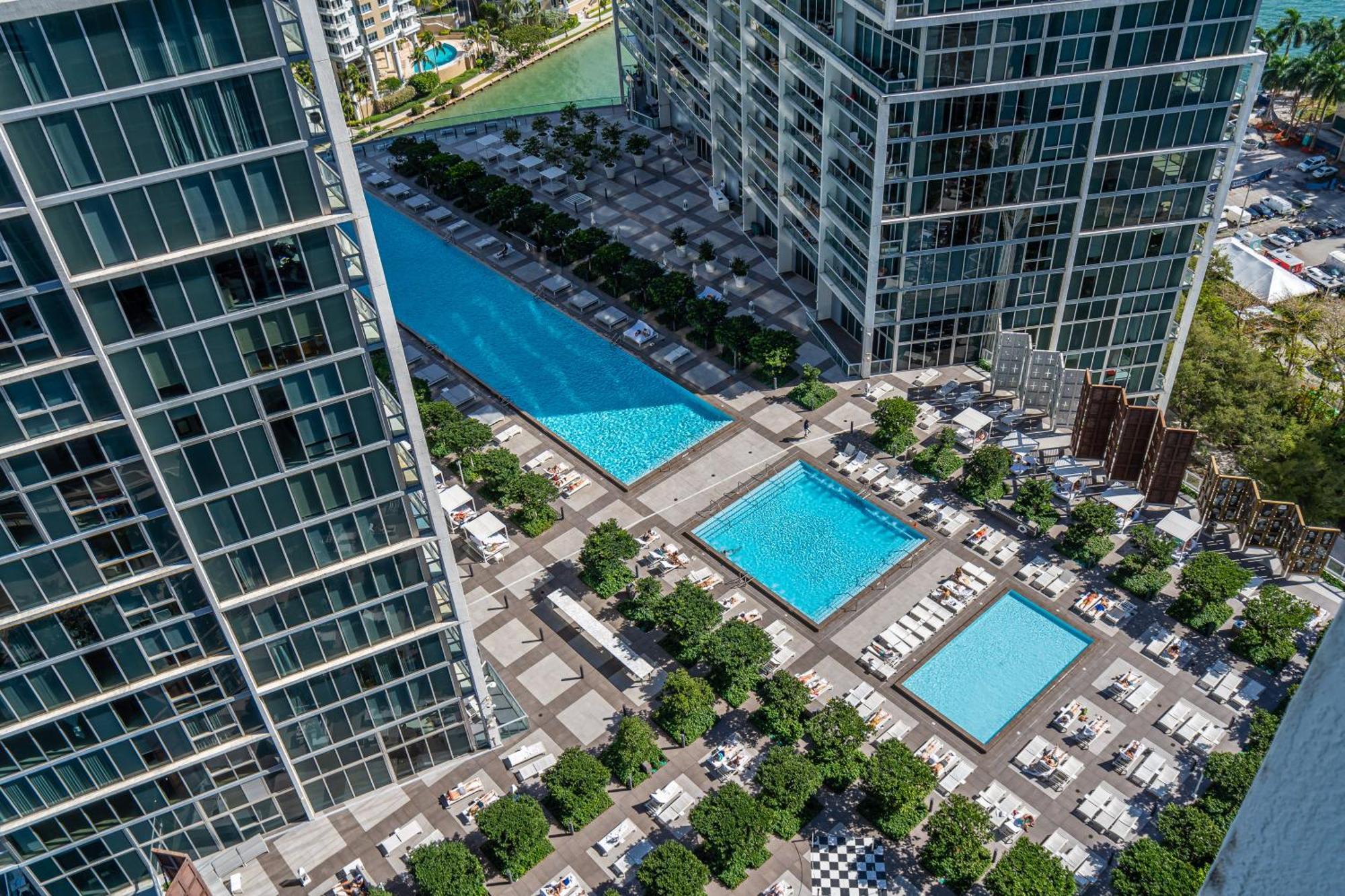Luxurious Condo At Icon With Views Miami Exteriör bild
