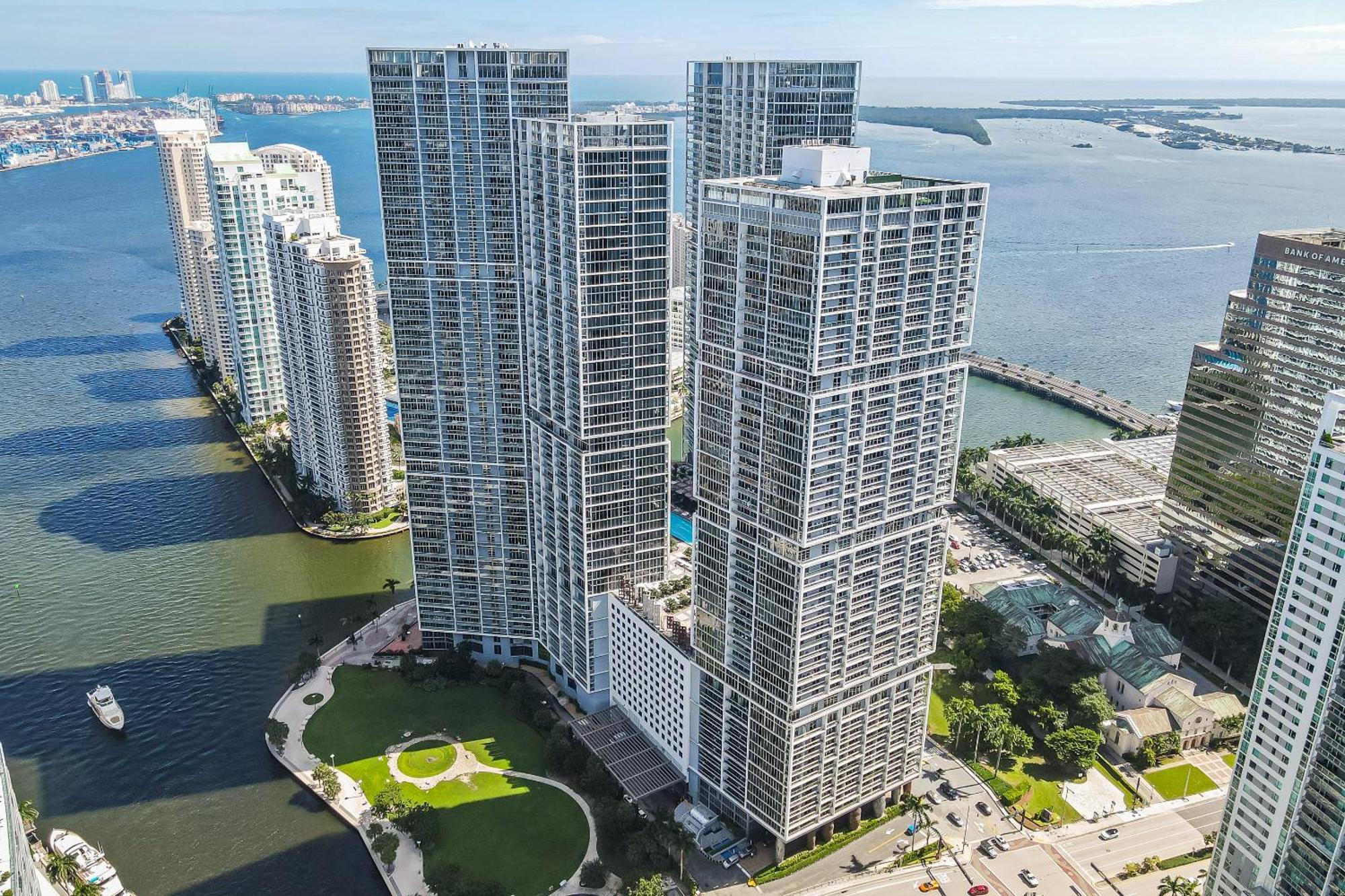 Luxurious Condo At Icon With Views Miami Exteriör bild